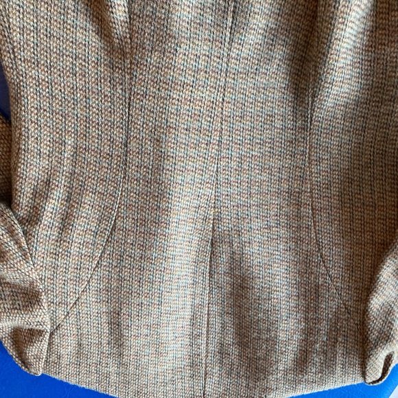 RARE & BURBERRY ESQUE Saks fifth avenues ladies suit SZ 7. Skirt & lined jacket - Picture 5 of 16